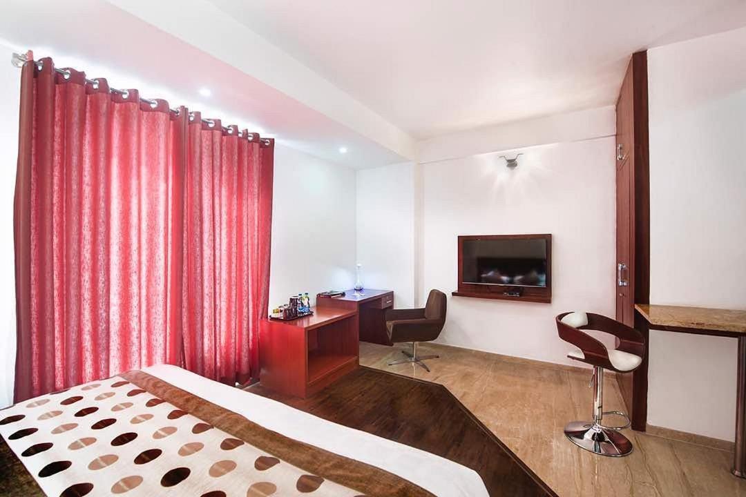 Avi Fortune Suites Bangalore Exterior foto