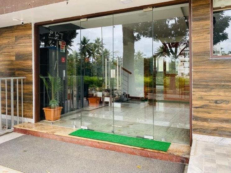Avi Fortune Suites Bangalore Exterior foto