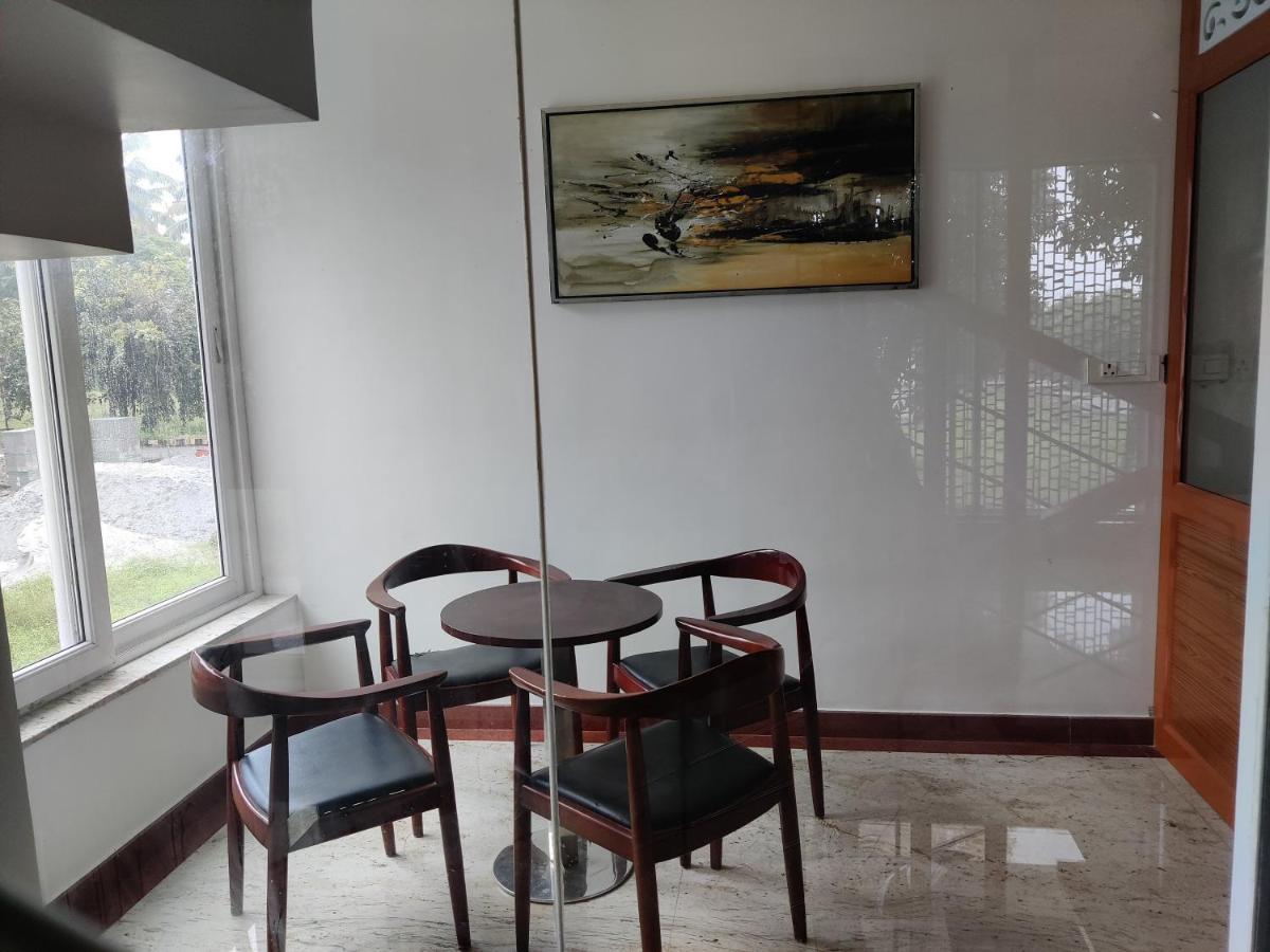 Avi Fortune Suites Bangalore Exterior foto